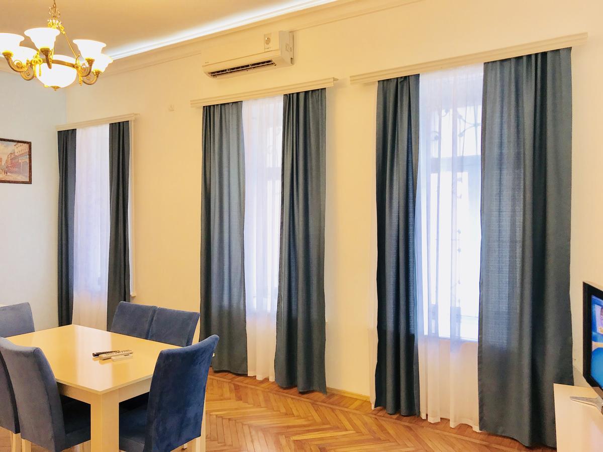 באקו Check-In Apartment Near Fountain Square Vidadi Str מראה חיצוני תמונה